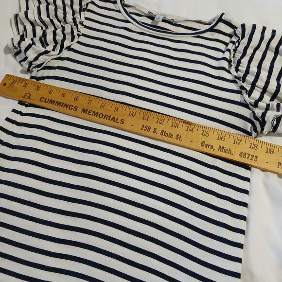 Green Envelope Black/white striped tee with double ruffled cap sleeves M - Picture 8 of 8